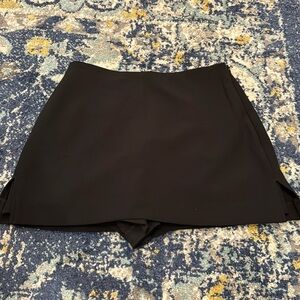 Express Black skort